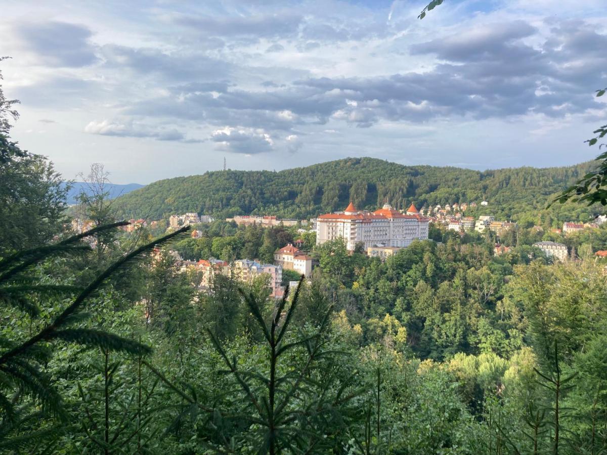 Petrin No. 1 Apartment Karlovy Vary Exterior photo